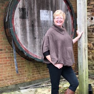 Meet your Posher, Christy